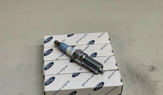 FORD ZÜNDKERZENSATZ FORD FOCUS MK4 ST280